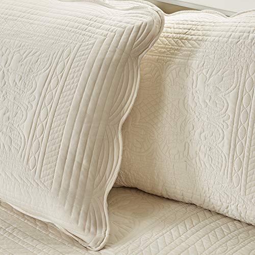 Madison Park Daybed Cover Set-Trendy Damask Quilting with Scalloped Edges All Season Luxury Bedding with Bedskirt, Matching Shams, Decorative Pillow, 39"x75", Tuscany Cream, 6 Piece
