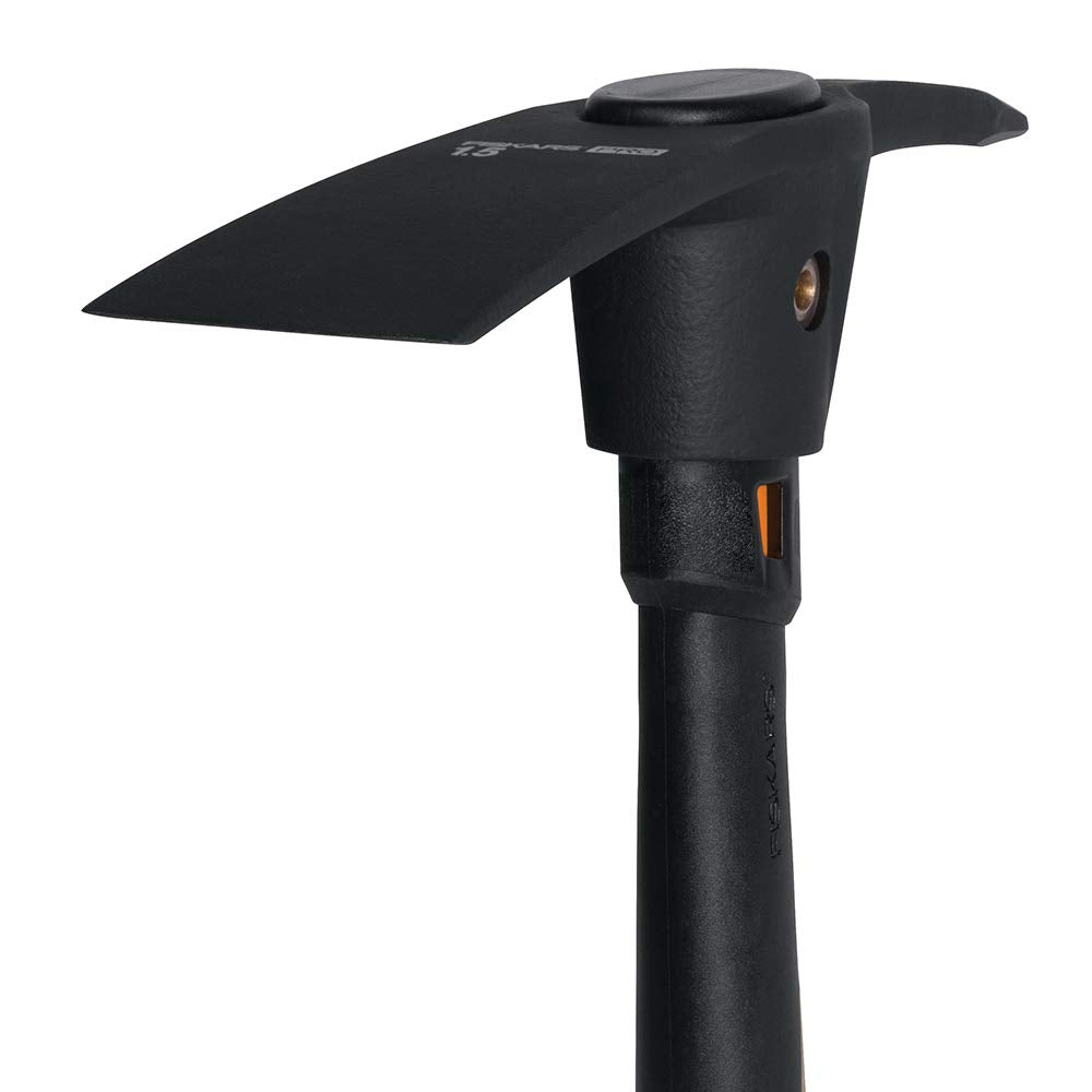 Fiskars IsoCore Pickaxe Mattock with Shock Absorbing Handle, 1.5 lb