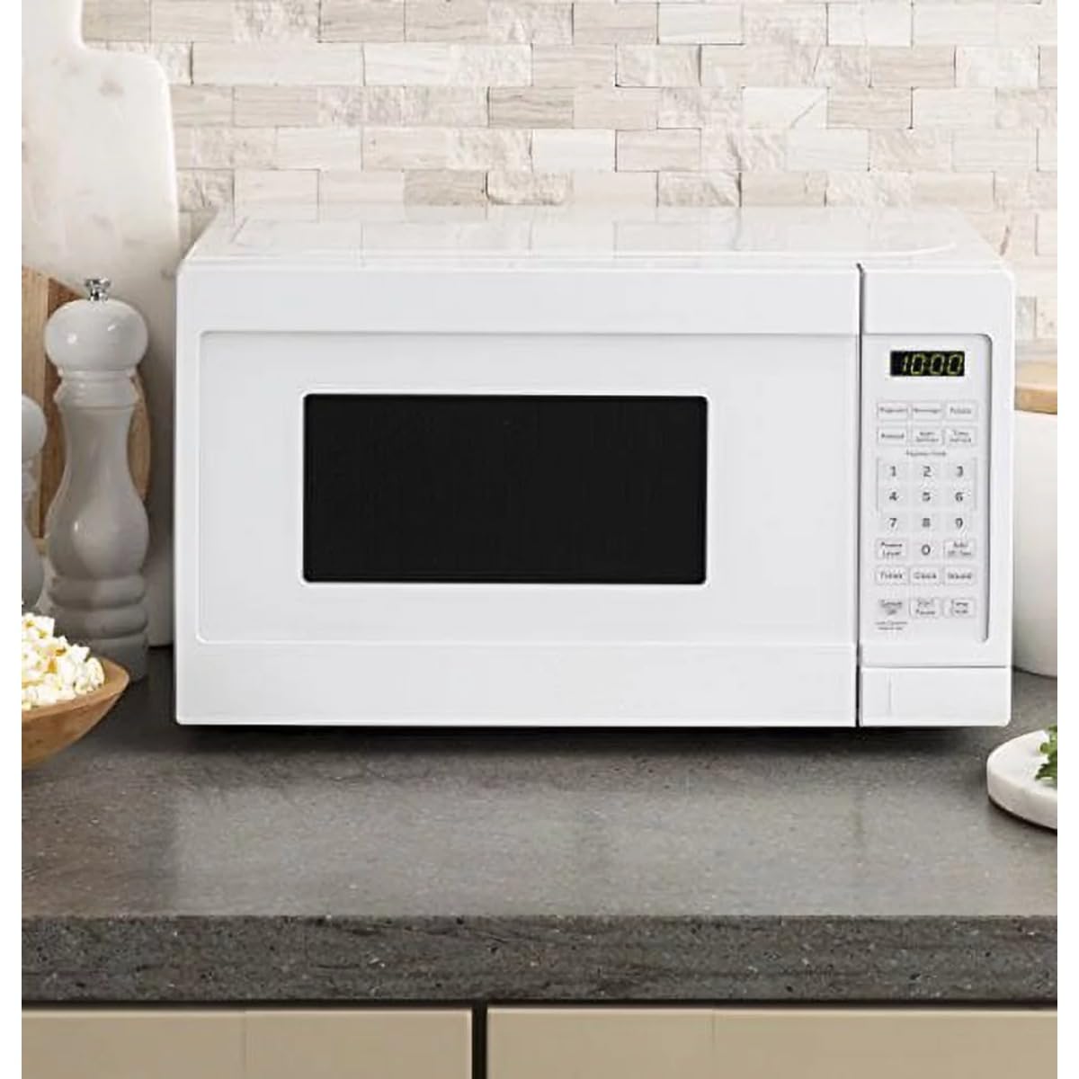 0.7 Cu. Ft. Capacity Countertop Microwave Oven, White