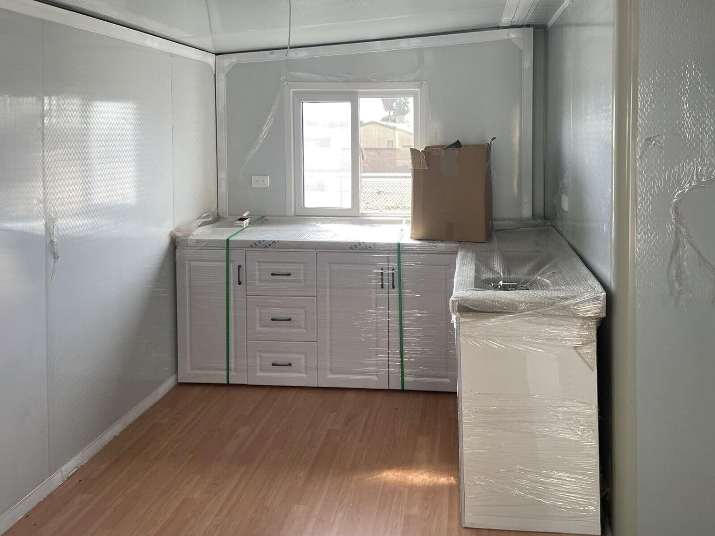 Portable Prefab Tiny Home19x20 ft Mobile Expandable House for Versatile Use, Including Hotel, Office, Shop, and More, with Restroom Included (with Restroom)