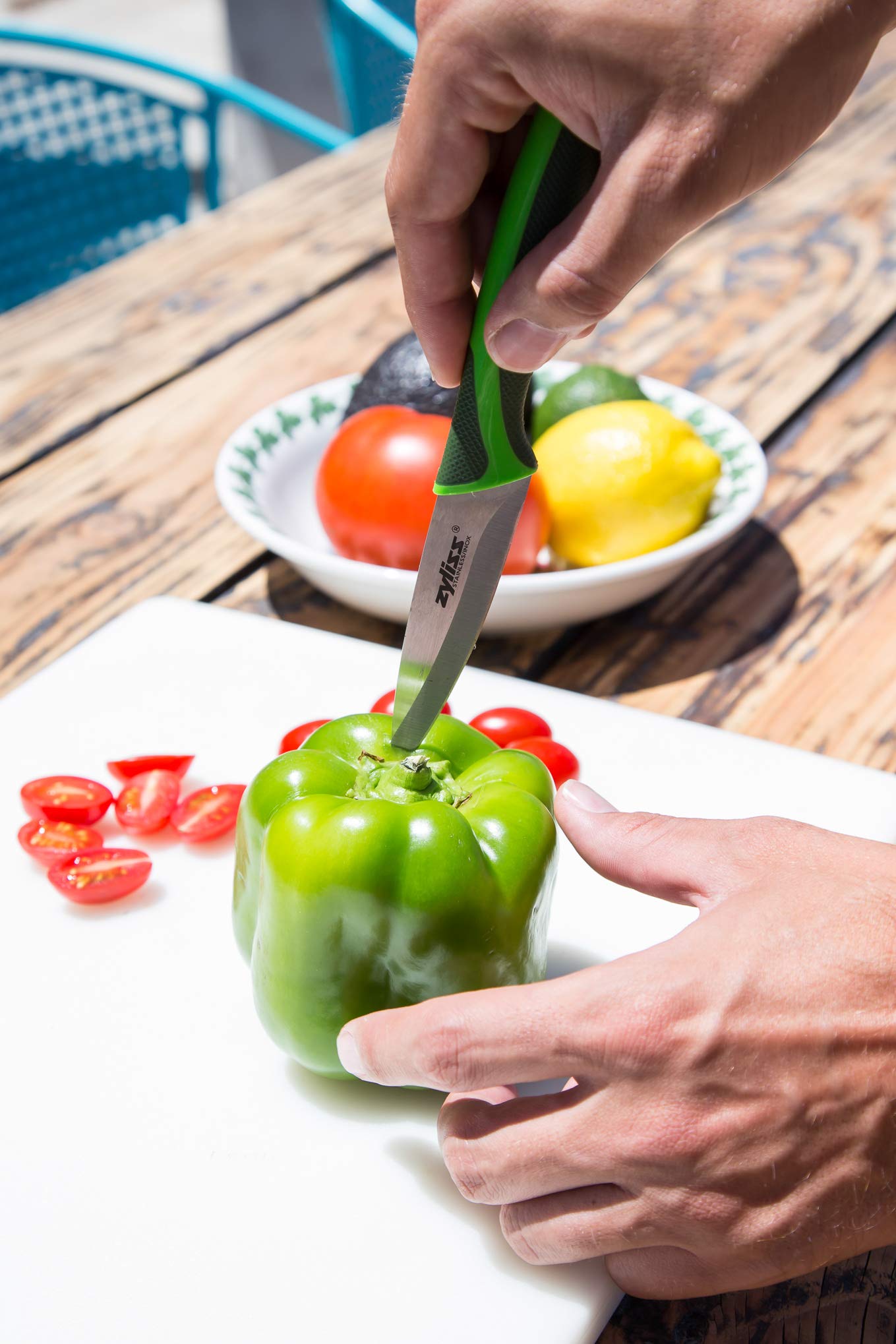 Zyliss Classic Paring Knife Set with Sheath Cover - Precision Knife for Cutting, Slicing & Peeling - Small Culinary 3 ¼” Paring Knife & 3 ¾” Serrated Knife - Carbon Stainless Steel Blade - Red/Green