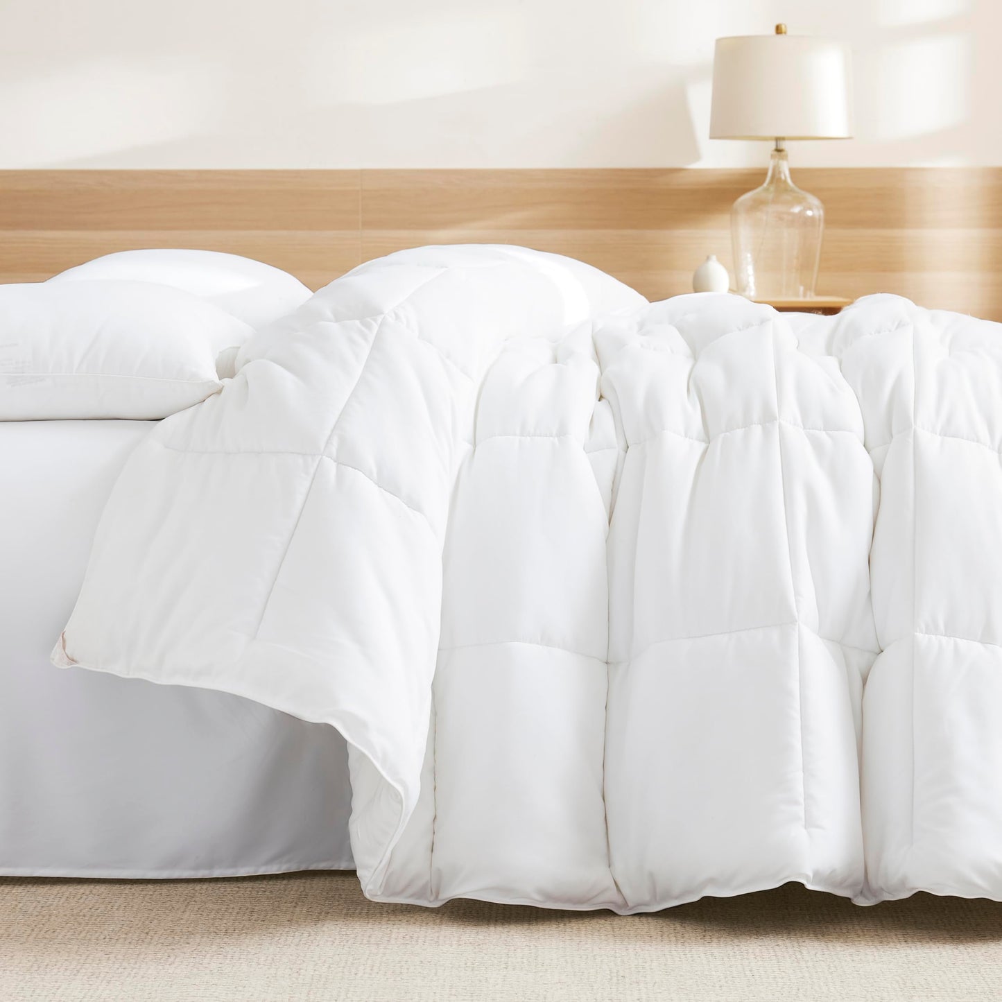 UGG 23743 Aimee King Classic Comforter Hotel Quality Airy Moisture Wicking Cooling Down Alternative Comforter with Corner Tabs for Year Round Warmth and Comfort, King/California King, Bright White