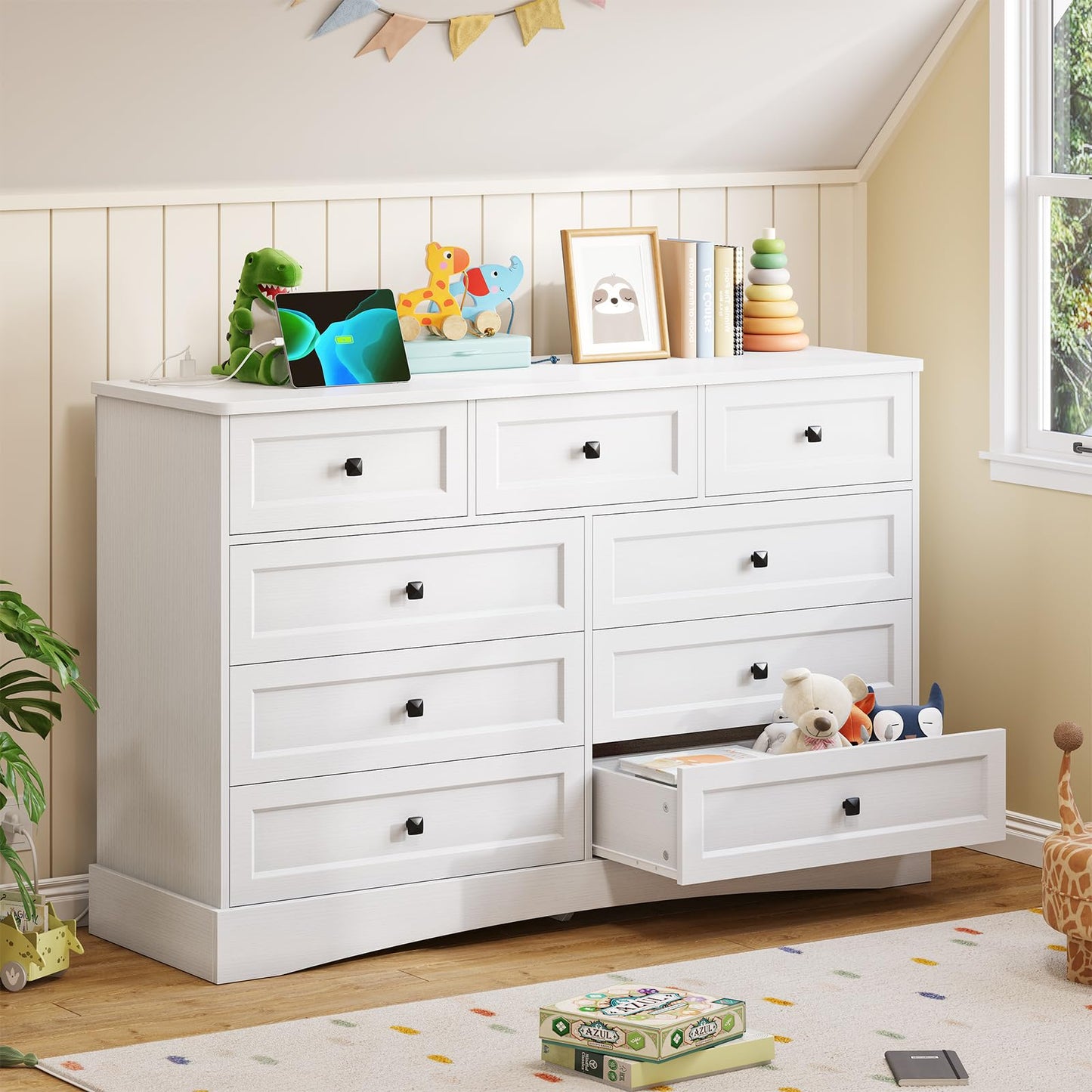 Hasuit White Bedroom Dresser with 9 Drawers, 51.2" Large Drawer Dresser with Charging Station, Wide Farmhouse Dresser Chest of Drawers, Wooden Storage Tower Organizer Dresser for Bedroom, Living Room