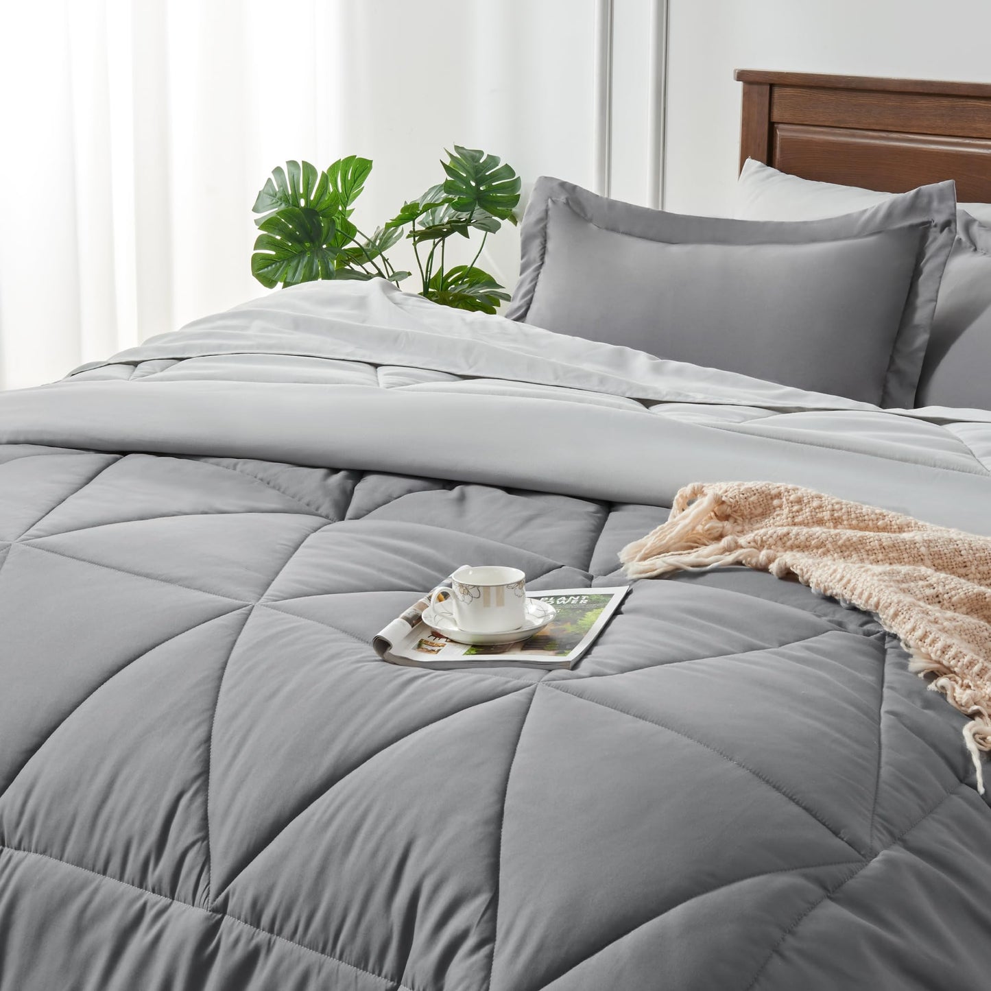 BEDELITE Twin XL Comforter Set 5 Pieces Bed in A Bag - Soft Microfiber Reversible Twin Extra Long Grey Bed Set with Comforters, Sheets, Pillowcase & Sham, Cozy Luxury Bedding Sets for All Season