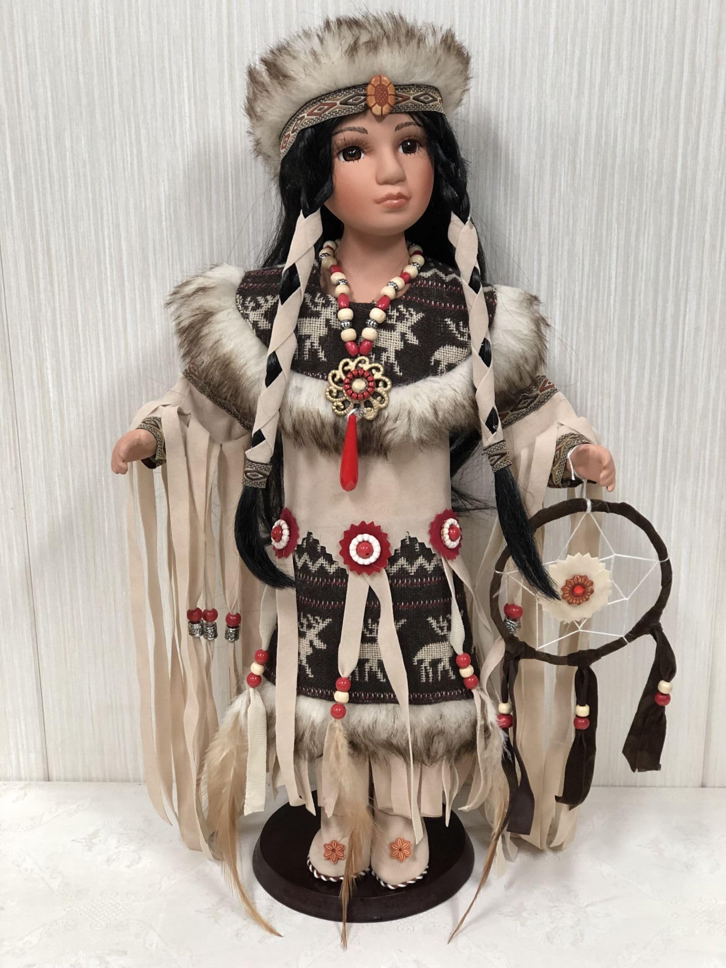 KINNEX COLLECTIONS SINCE 1997 16" Collectible Native American Indian Porcelain Doll D16765 (MANASI)