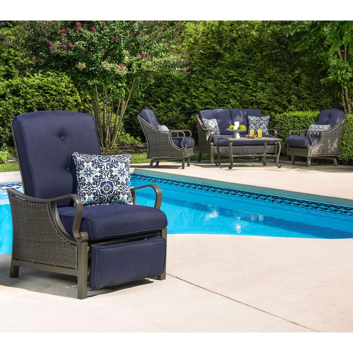 Hanover Ventura Brown Wicker Outdoor Recliner Chair with Cushions and Accent Pillow, Luxury All-Weather Outdoor Patio Recliner Chair with Rust Resistant Steel Frames for Deck, Backyard, Pool Side