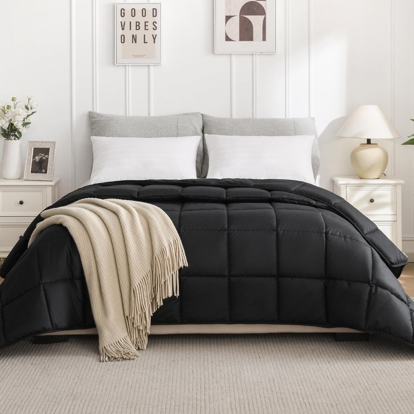 BEDENSIT Full Black Bedding Comforter, Down Alternative Duvet Insert, All Season Comforter with Corner Tabs, Machine Washable, Lightweight