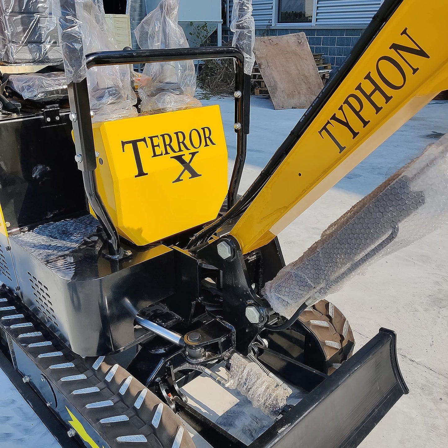 TYPHON Terror X Storm Mini Trencher – 1 Ton Trench Digger with Canopy – Mini Excavator Machine for Garden, Farms, Parks, Roads – Ideal for Digging, Drilling, Bull-Dozing