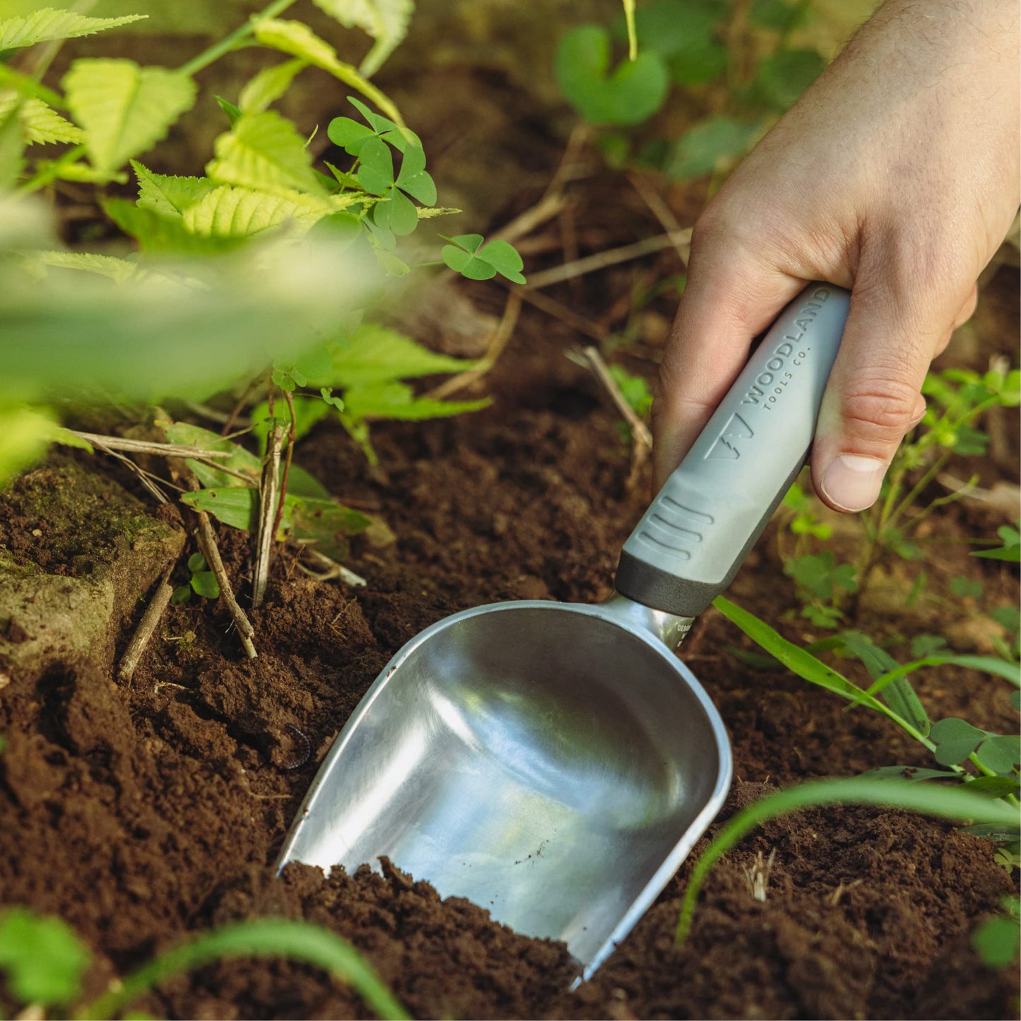 Woodland Tools Co. Heavy Duty Trowel, Garden Trowel, Hand Shovel, Planting Shovel, Gardening Hand Spade (30-9008-100)