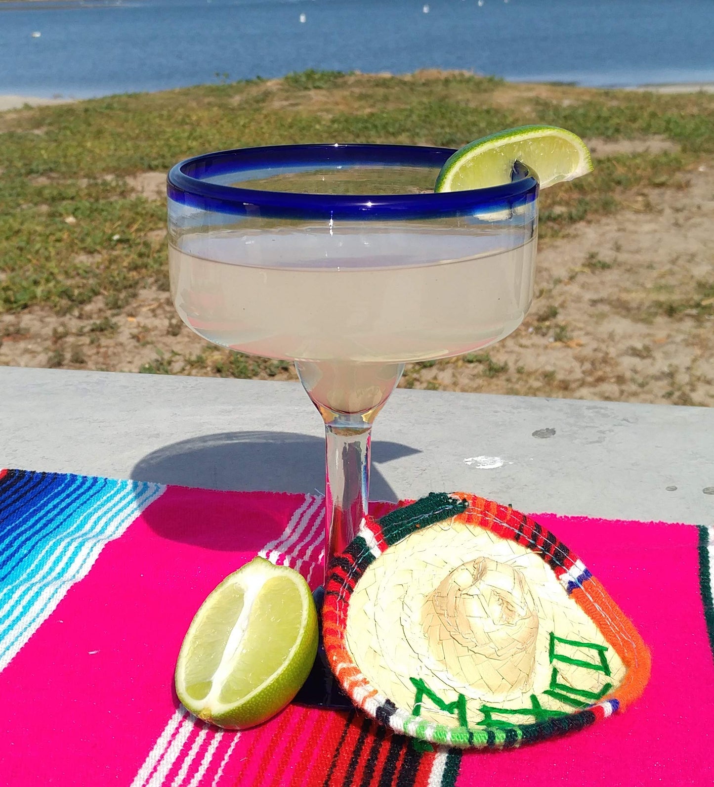 Dos Sueños Mexican Hand Blown Glass - Set of 4 Hand Blown Margarita Glasses - Cobalt Blue Rim (16 oz)