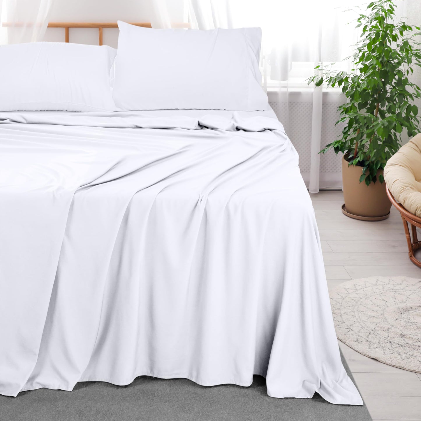 Utopia Bedding Flat Sheet - Soft Brushed Microfiber Fabric - Shrinkage & Fade Resistant Top Sheet - Easy Care - 1 Flat Sheet Only (Full, White)