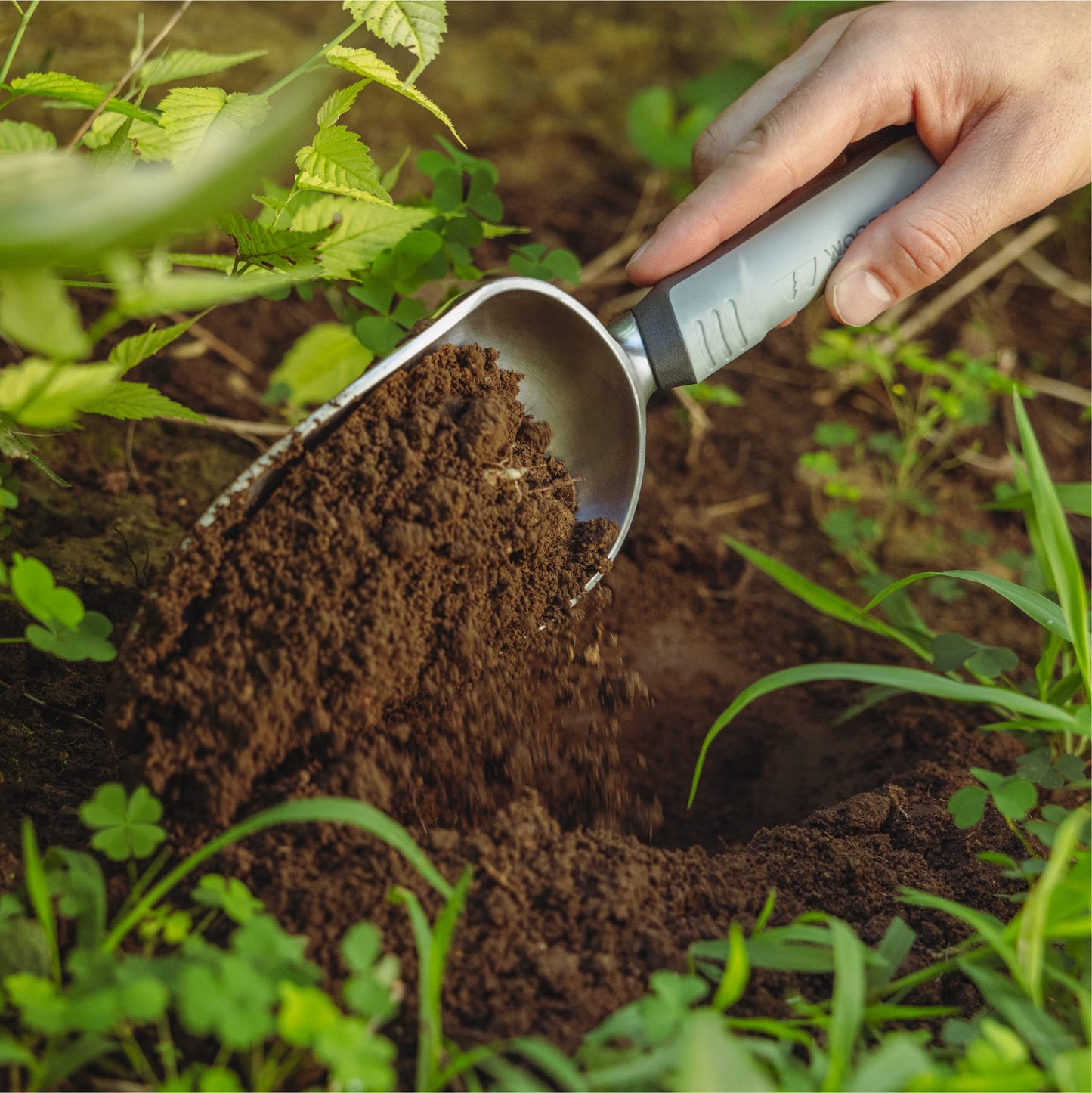 Woodland Tools Co. Heavy Duty Trowel, Garden Trowel, Hand Shovel, Planting Shovel, Gardening Hand Spade (30-9008-100)