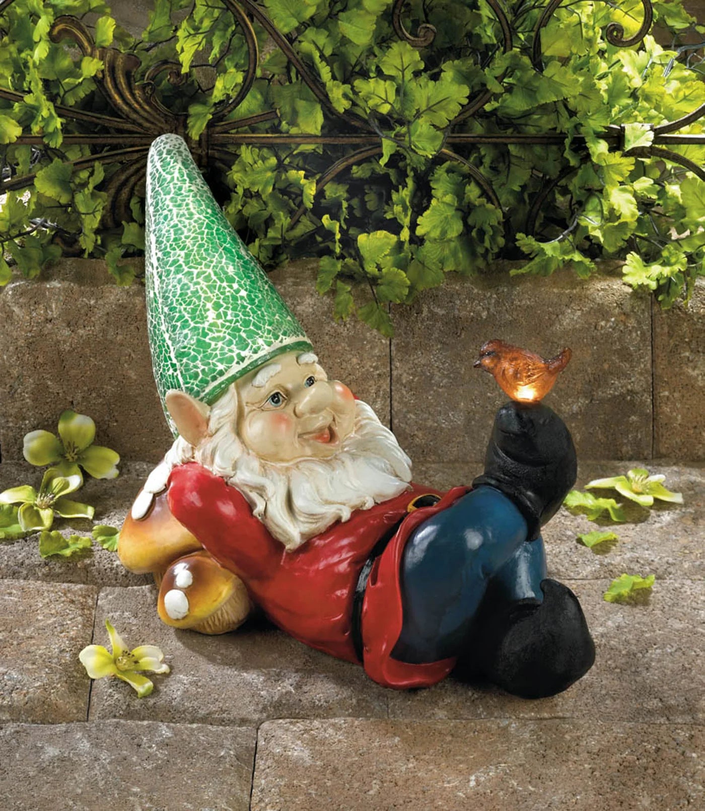 Lazy Gnome Solar Statue