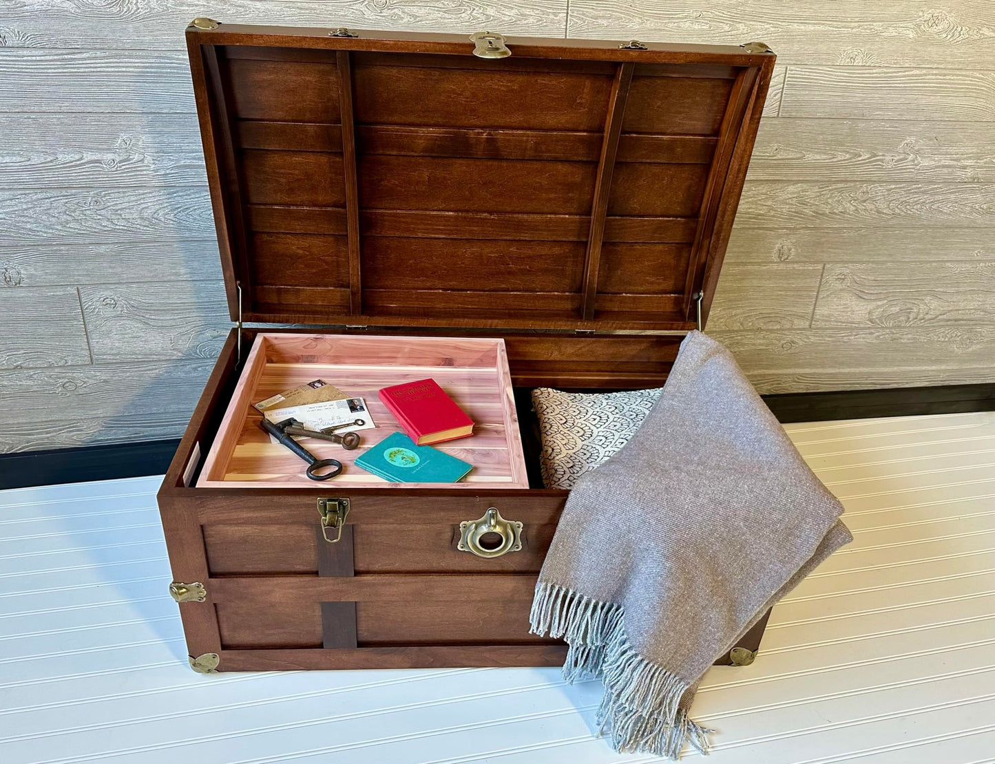 Tradition Craft Hope Chest for Blankets, Amish Hand-Crafted in USA Maple Wood Blanket Chest Storage, 36" Large Blanket Storage Chest Bedroom Trunk or Blanket Trunk w/Cedar Tray and Brass Lock