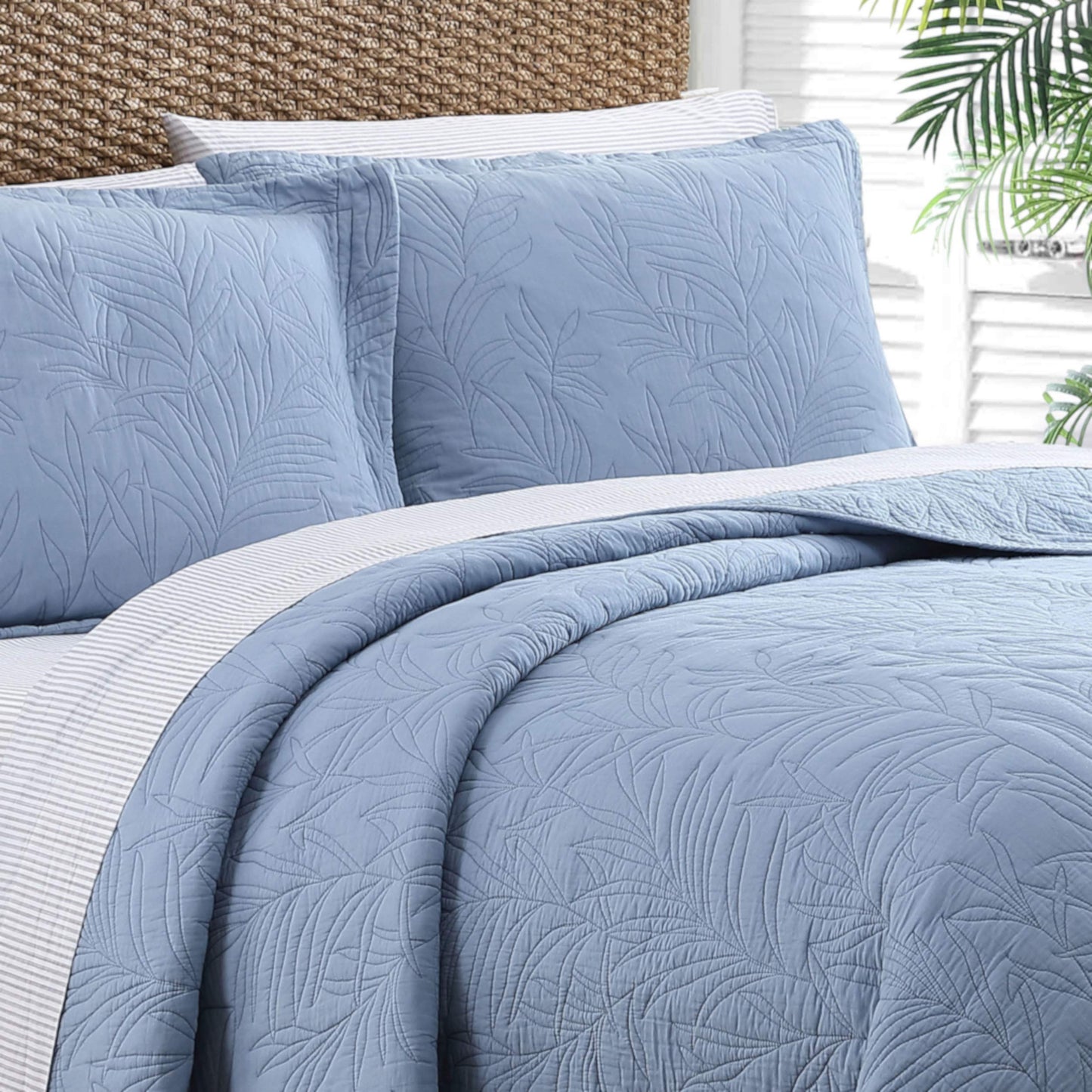 Tommy Bahama Home | Costa Sera Collection | Soft and Breathable, Quilt Bedpsread Coverlet Seasons, Pre-Washed for Added Softness, King, Blue