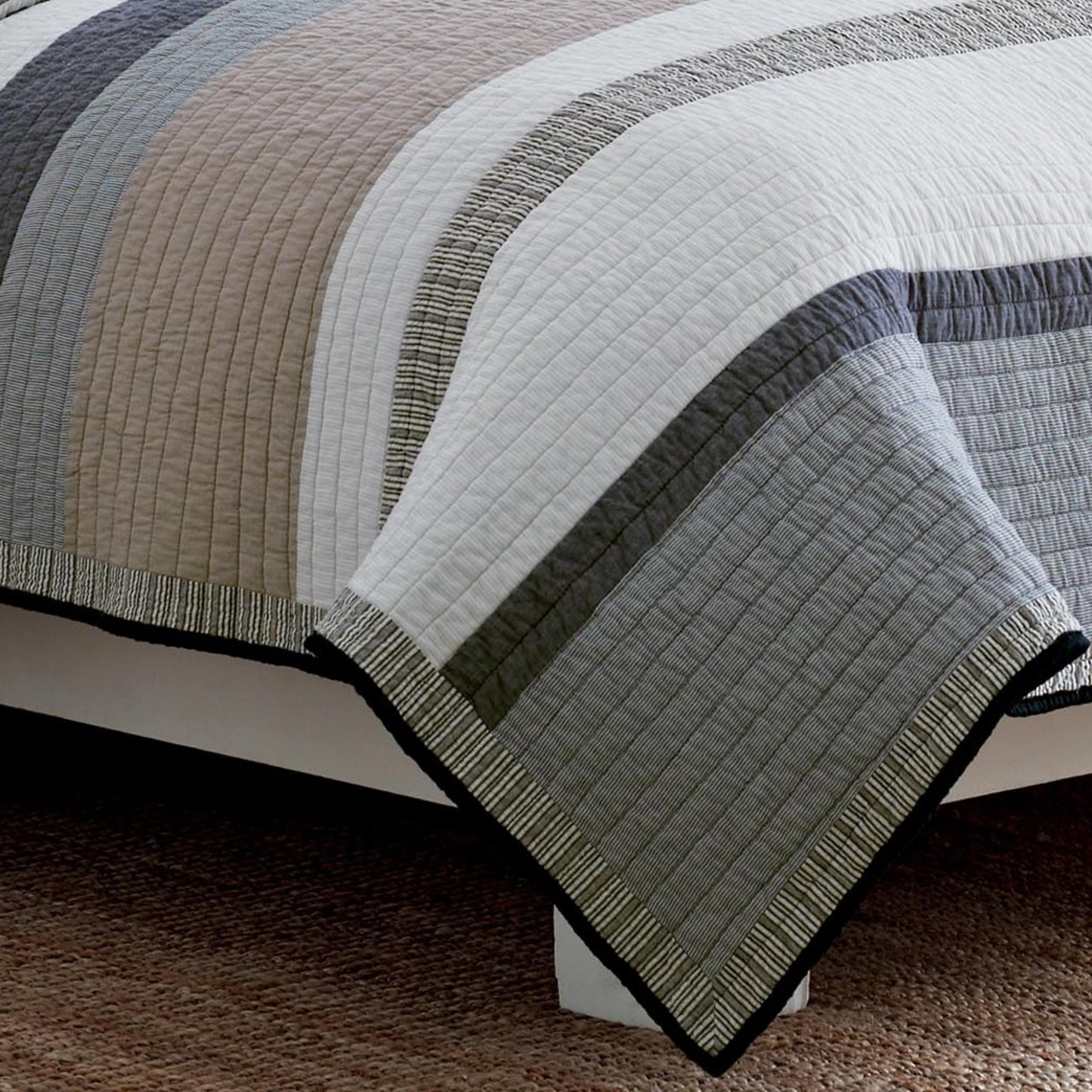 Nautica - Twin Quilt, Cotton Reversible Bedding, Home Decor for All Seasons (Tideway Tan/Grey, Twin)