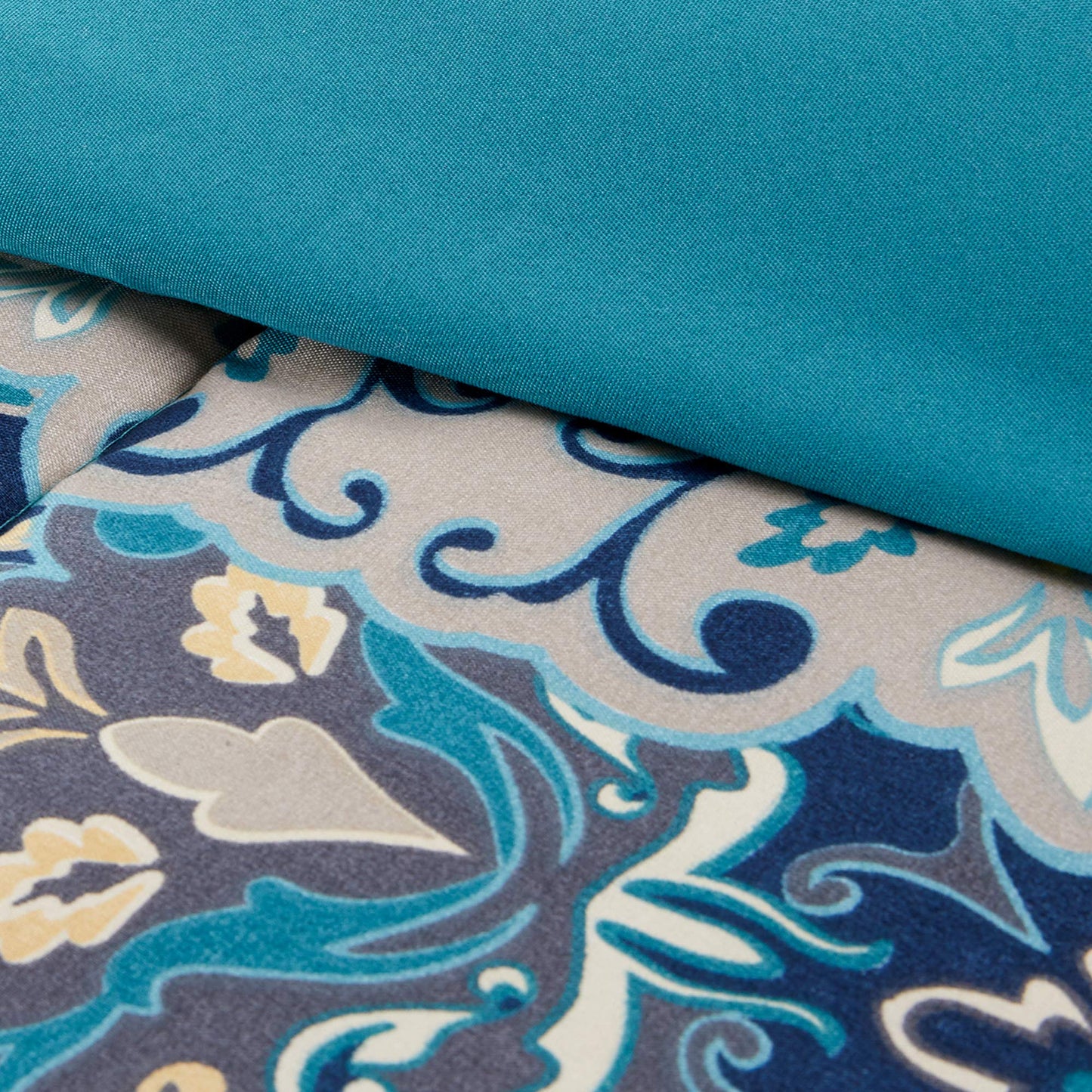 Modern Threads - Granada Collection Comforter Set - Reversible Microfiber - Elegant Printed Bed Set - Includes Comforter, Sheets, Shams, & Pillow - Luxurious Bedding
