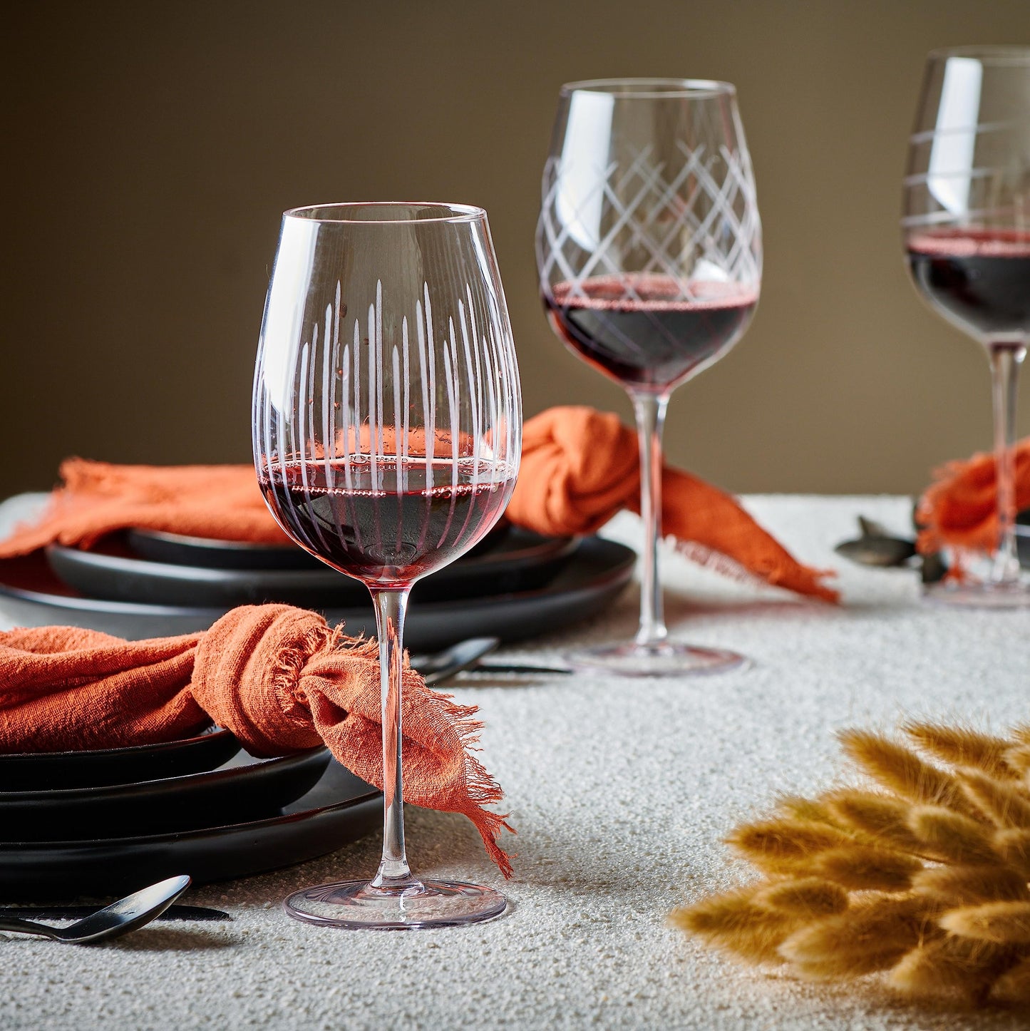 Cordial Glasses Set of 4-16oz. Clear Etched Red and White Unique Long Stem Wine Glass Cups for Alcohol Party, Wedding, Home