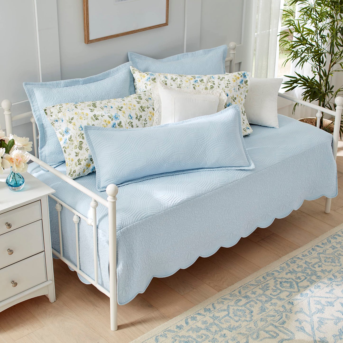 Laura Ashley - Daybed Set, 4 Piece Cotton Bedding Set, All Season Farmhouse Home Decor (Solid Trellis Blue, Daybed)