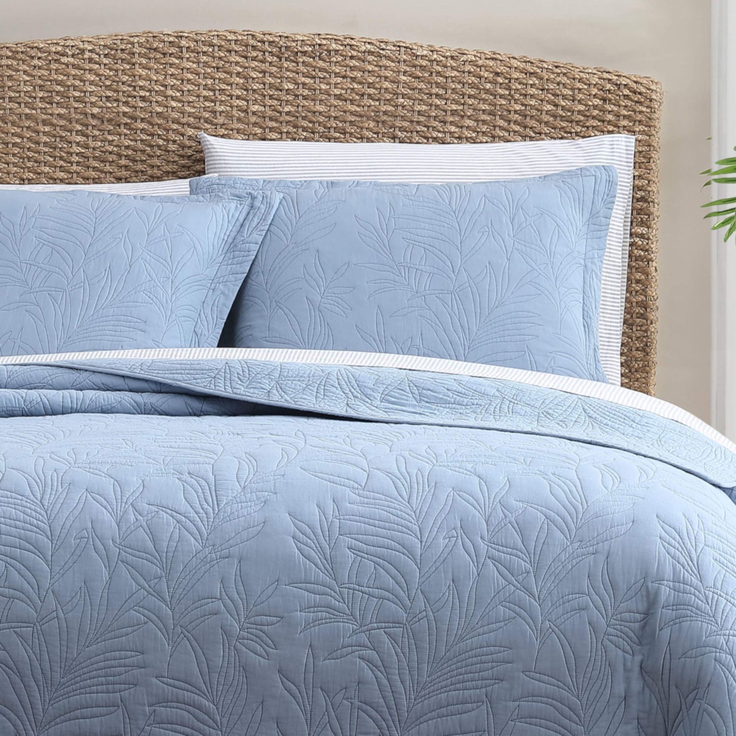 Tommy Bahama Home | Costa Sera Collection | Soft and Breathable, Quilt Bedpsread Coverlet Seasons, Pre-Washed for Added Softness, King, Blue