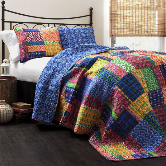 Lush Decor Misha Quilt | Patchwork Bohemian Reversible Print Pattern 3 Piece Bedding Set - King - Fuschia and Blue