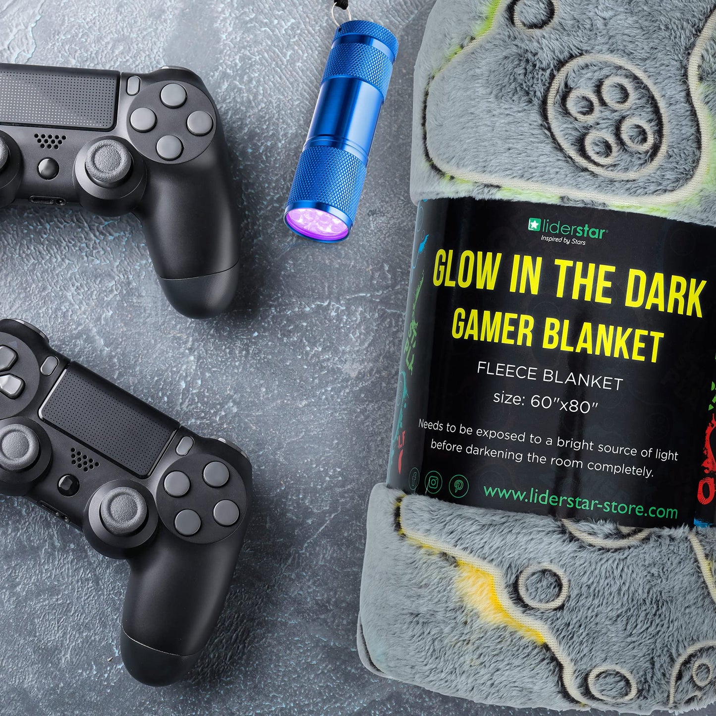 Glow in The Dark Blanket - Gaming Blanket, Big Size: 60 x 80 inch Soft Throw Blanket, Gamer Gifts for Kids Teenage, Adults, Plush Blanket Kids, Gamer Room Decor, Luminous Gamer Blanket, Boys Blanket