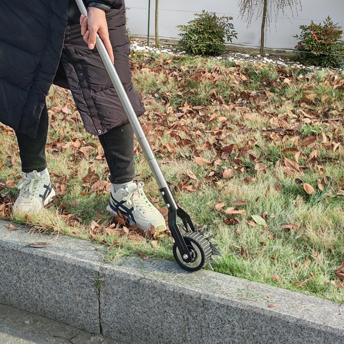 YEELOR Wheel Rotary Edger, Manual Lawn Edger, Hand Garden Edger with Strong 3 Sections Stainless Steel Handle with Cushion Grip, 58.3-Inch Length