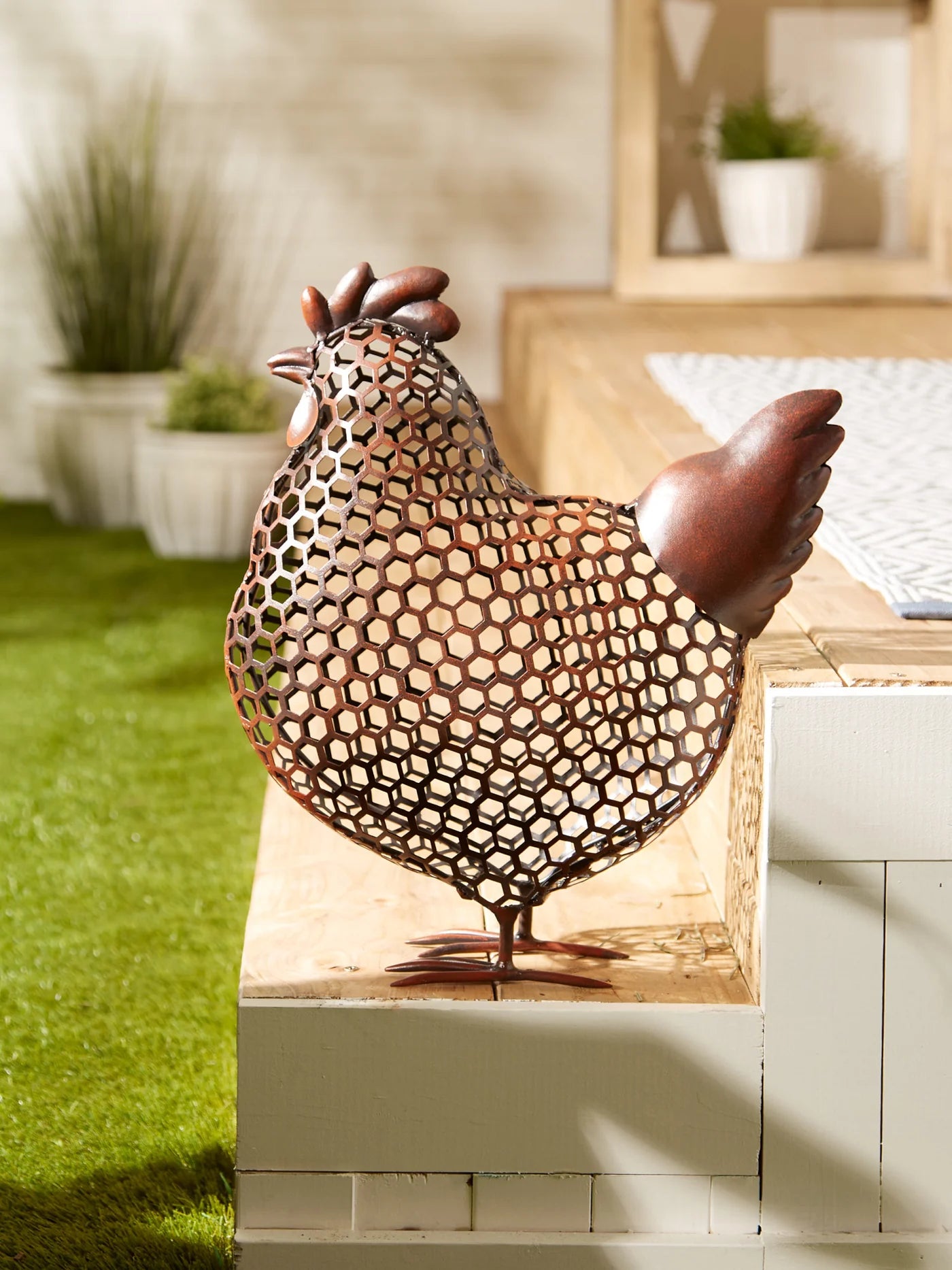 Chicken Wire Chicken Sculpture